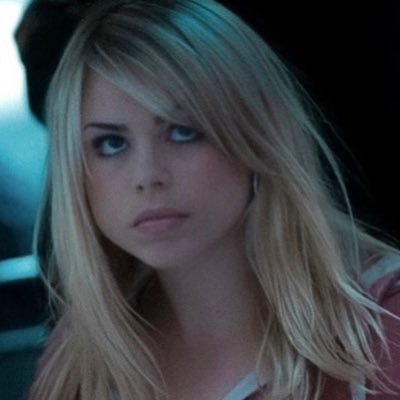 starrrydew's profile picture. 𝓂𝑜𝑜𝓃-𝒹𝓇𝓊𝓃𝓀, 𝒽𝒶𝓊𝓃𝓉𝑒𝒹, 𝓅𝒾𝑒𝓇𝒸𝑒𝒹 𝓈𝑜𝓊𝓁 ❆ widowmaker♡ ❆ she/her ♡ dm‘s open for women 40+