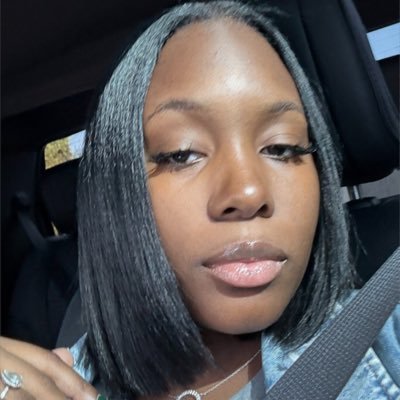 ayanaanique's profile picture. 