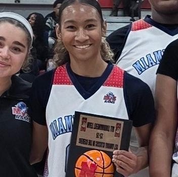 ToneyMylee's profile picture. Class of 2028 Position:Combo Guard Height: 5’5 Wgt: 107       HighSchool; The Miami Valley School AAU : Hoskins 2028 Gold.