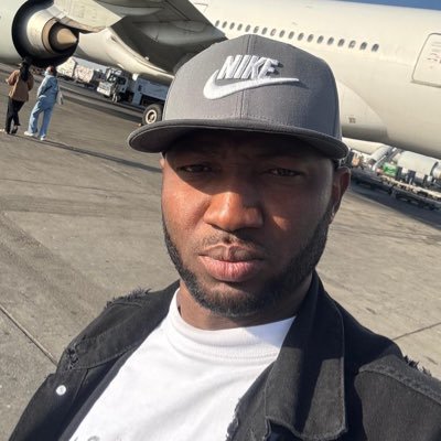 OyiboIfeanyi's profile picture. So sophisticated