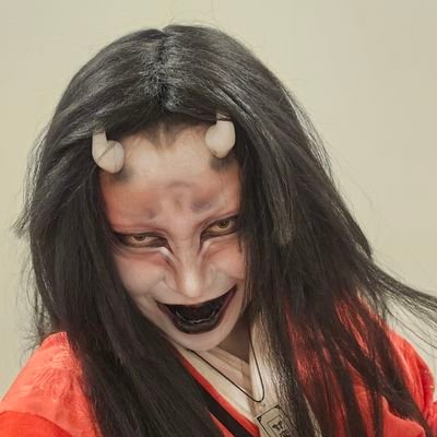 ori_cos718's profile picture. ★#変化師オリ 美容師/ヘアメイクアップアーティスト/妖怪変化プロデューサー/特殊造型・特殊メイク・フェイスペイント/妖怪や人外の仮装などをしてます/たまにイベンターしてます/静岡県産🍵
☆個人レッスンのお問い合わせやお仕事の御依頼はDMにお願い致します。
★屋号 #変幻堂
