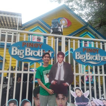 charesbigwinner's profile picture. Caprice,Fred,Miguel,Waynona