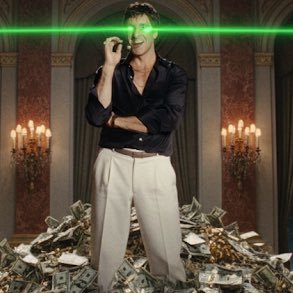 Flipabrickk_'s profile picture. bullposter, repost specialist, expert reply guy, degen connoisseur, sorry if I @ you too much