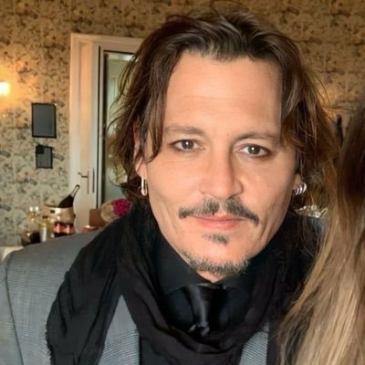 Hello fans, this is my new private account 
#johnnydeppnewprivateaccount