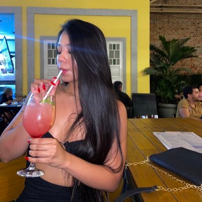 _carolinajulia's profile picture. ♊️