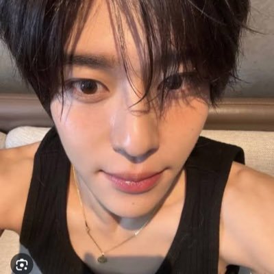 daenisaurdae's profile picture. wish 🍃