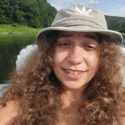 EliaEmelia57479's profile picture. 