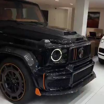 Praiseug_001's profile picture. Engineer👷‍♂️