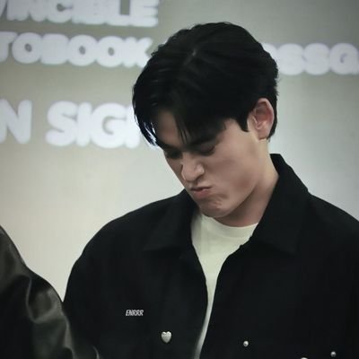 cotbacotc's profile picture. suka bikin au tapi gak bisa sampai ending