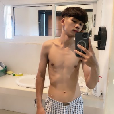 tonliw_t's profile picture. กูไม่คุยกับผีนะครับ อยากคุยส่งหน้ามาด้วยมีแต่ผีหน้าปลวก ลับๆพ่อแม่มึงเหรอ ❌❌❌อย่าเสือกเรื่องส่วนตัว❌❌❌