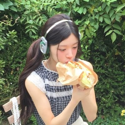 frap_pey's profile picture. kai azer’s girly | 📚 , 🎹 & 🎨 #booktwt