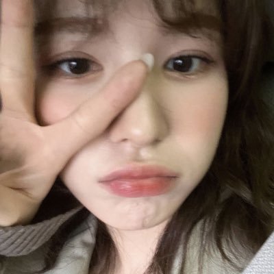 taesdearest's profile picture. for my dearest darling #김태형 ☄︎. *. ⋆