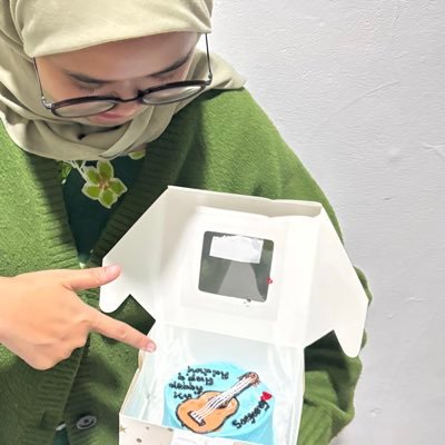 dbyel's profile picture. figuratively, a song