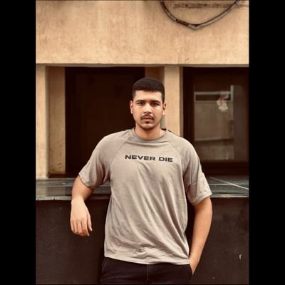 ErainHossam's profile picture. Alex Med student  level 5.