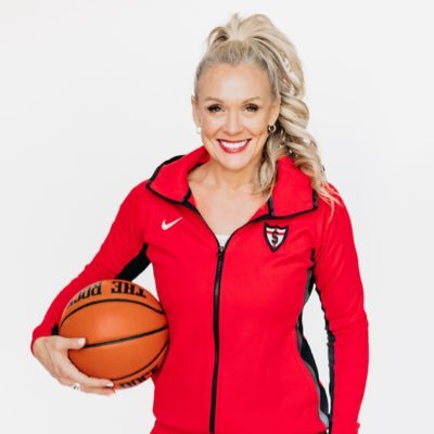 ElizabethBue's profile picture. Head GBB Coach at Shanley High School 10 x state champs, Mother of 5 and two dogs, Wifey, 🎶🎶Manager, NDSU WBB Alum, North Tartan Alum (Bob Myers, IYKYK)