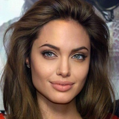 Torrie_502's profile picture. 