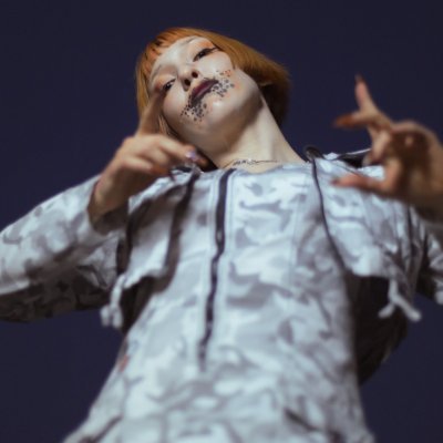 Lenisnt's profile picture. Dancer researching other-than-human cognition in Law & Theory PhD  @UniWestminster 
Co-orbiting @TheSphere_as