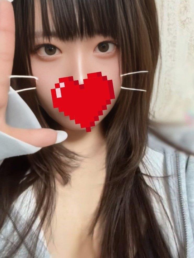 SunilYa76272479's profile picture. 実家のペットショップをお手伝いしてます🐾┇よく寝るのが好きなのでねるって呼ばれてます。┇ パパより年上の男性が好み ┇ 元いじめられっ子で人見知りなのでリプでたくさん絡んでくれると嬉しいです。