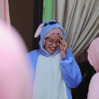 mwlennn's profile picture. ikan hiu main biola #minwon💜💚