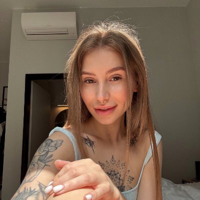 VixiHot32's profile picture. 21 y.o | Music producer
Don’t be shy to DM me😘