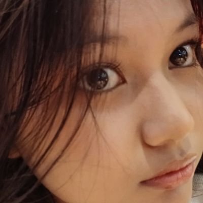 unbearabyy's profile picture. i failed as a human, i'm a dinosaur now.