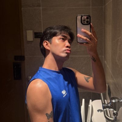 markisapenguin's profile picture. sza’s bitch • trying to grow without hating the process 🐞