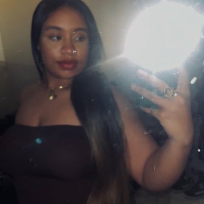 badgalrany's profile picture. mel e dendê.