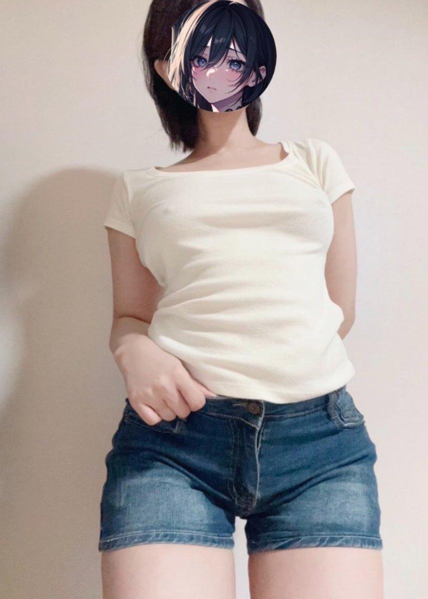 ComicAero's profile picture. 18さい。155/45/F。DMこっちにお願いします