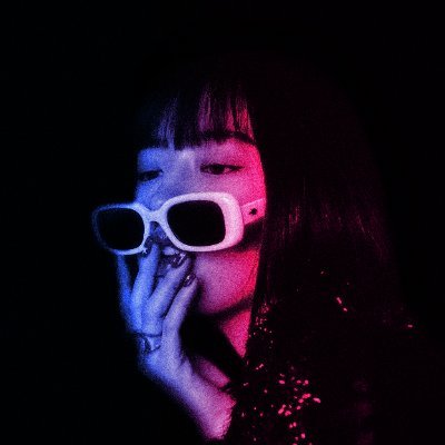 ayjinie's profile picture. 