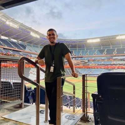 7RonaldJimenez's profile picture. Venezolano. Licenciado en Comunicación Social #USM. Redactor en @LiderEsDeporte