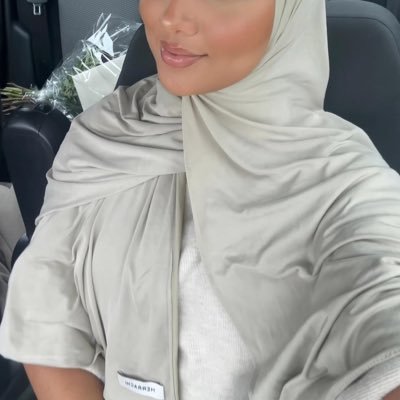 aswkz's profile picture. ⵣ