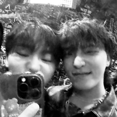 boochan1st's profile picture. a cs student who loves seventeen || #찬부