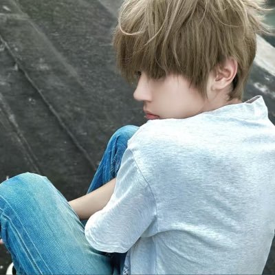 425869493Fgv's profile picture. 