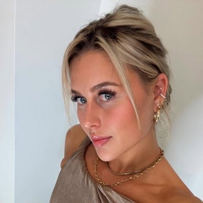 sydneytaylor80's profile picture. Recently divorced and looking for an adventure with happy soul kindly follow me this is my only account on here  No second account and no backup account 🥰
