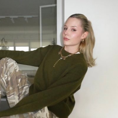 lidyasliluvie's profile picture. we are strong and you know it   @lidiagifs