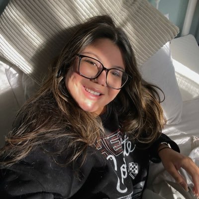 vickytor_'s profile picture. what the fuck’s a bad day?