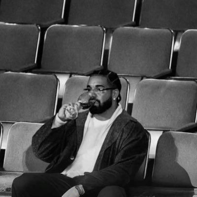 LatamDrake's profile picture. Tu fuente de información #1 del Rapero Canadiense Drake