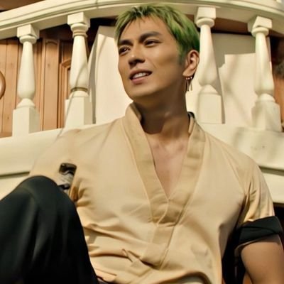 ronoazou's profile picture. 