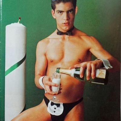 Lucha_erotica3x's profile picture. La lucha libre sin límite de morbo, probemos su modalidad erótica. 🤼🔥