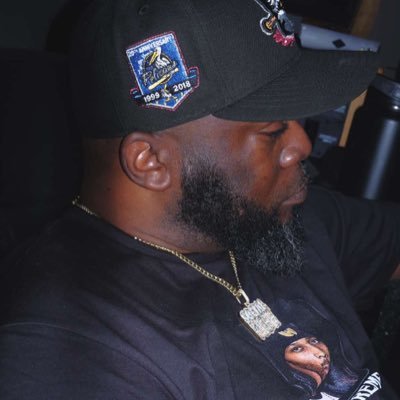 COACHBOMBAY3000's profile picture. Social Misfit | A&R - Management😈🍎