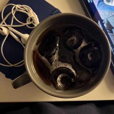 Mindunfoldingx's profile picture. Creating myself.