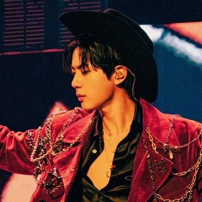 EchoJinnie's profile picture. For wwh and bangtan