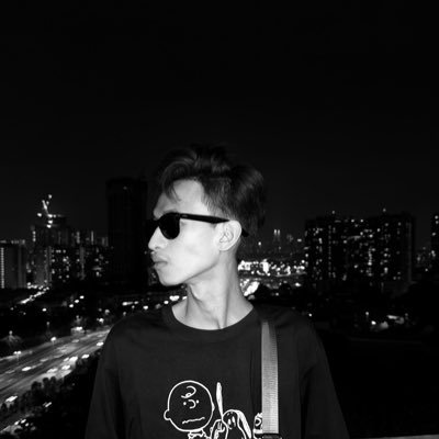 owenso992__'s profile picture. 📍26 • 🌏 KL/LDN • 🐈❤️ • MUFC ⚽️ music makes my life, even more better, kpop, but most of the time, travel!