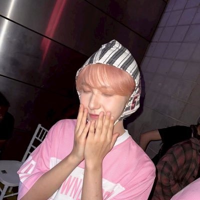 l0v3lyp0r's profile picture. 🌷 my jiwjiw : #런쥔 ⁺◦*･῾✧ 🦊 ⟡ 🎀 7 dreamie 🧒🏻 ⟡ ꒰ fan account ʚĭɞ ꒱ :*