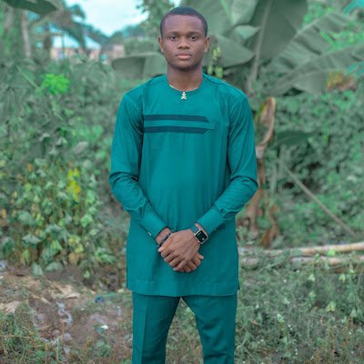 OUzoigwe83996's profile picture. 