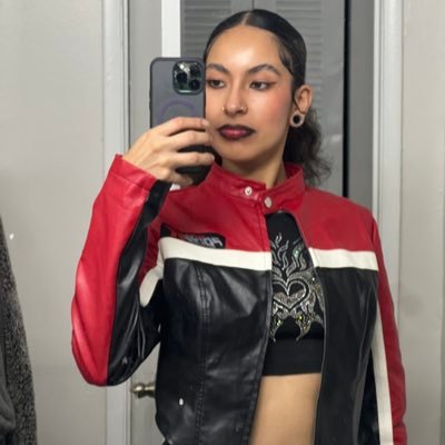 sadgirlsoniaa's profile picture. 2.06.21 🕊💜🌻