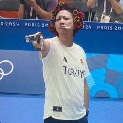 lordofxia's profile picture. itung aja sendiri