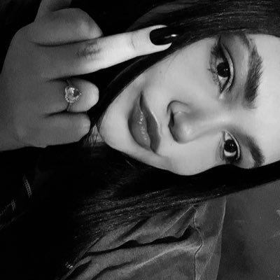 jellentuitta's profile picture. if i die i'm a legend