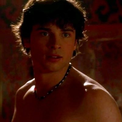 theholydemi's profile picture. 