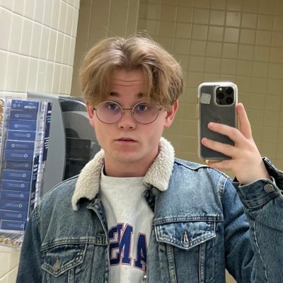 sibgj_'s profile picture. 21, Law Student